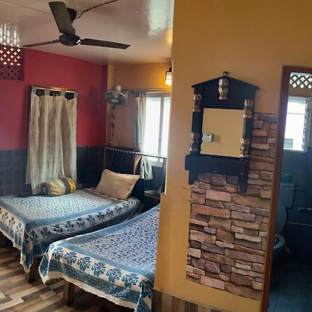 Calcutta Backpackers Homestay -Only For Backpackers & Travellers Екстериор снимка