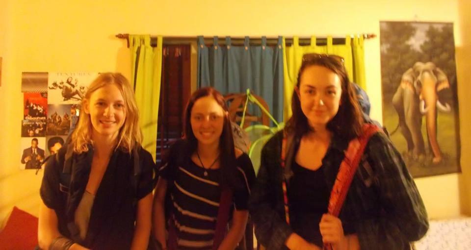 Calcutta Backpackers Homestay -Only For Backpackers & Travellers Екстериор снимка