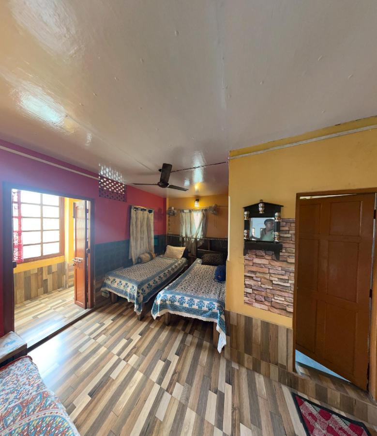 Calcutta Backpackers Homestay -Only For Backpackers & Travellers Екстериор снимка