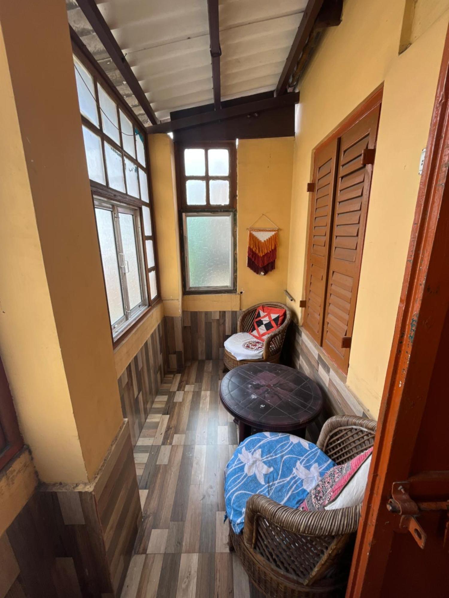 Calcutta Backpackers Homestay -Only For Backpackers & Travellers Екстериор снимка
