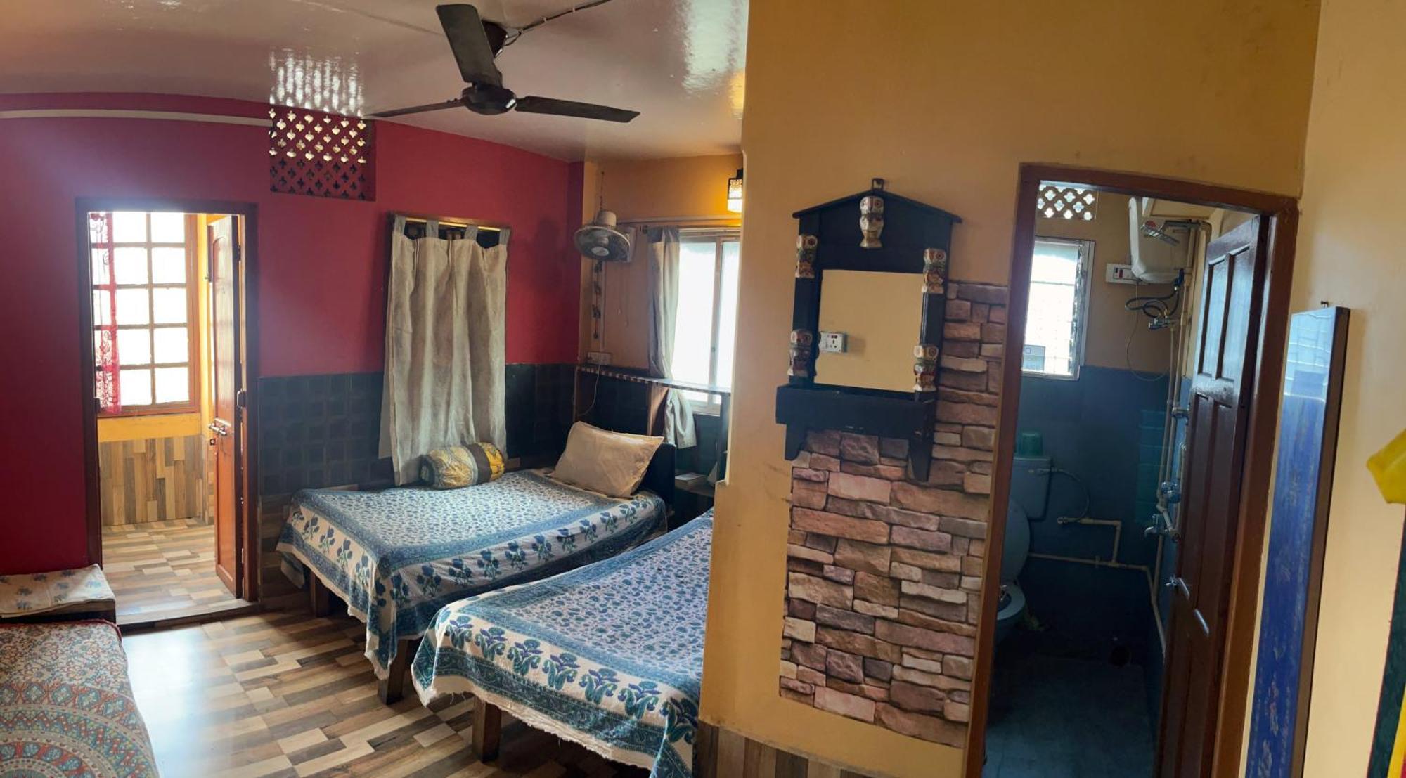 Calcutta Backpackers Homestay -Only For Backpackers & Travellers Екстериор снимка